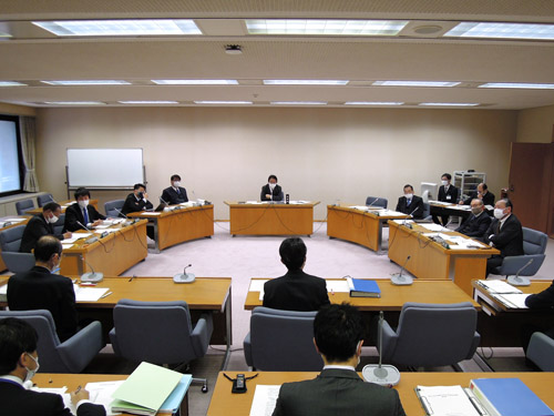 web◎P説・判断を持ち越しへ、県立大の設置可否で県