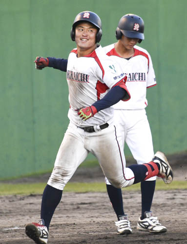 web・大学野球 敢闘賞の鍛治園