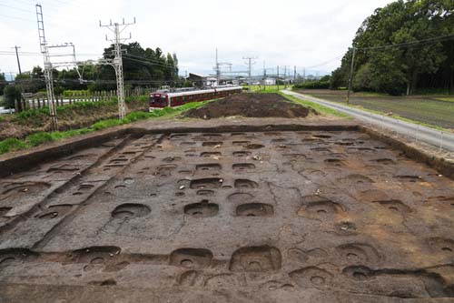 web◎01P説・奈良時代の宮殿跡を発見、知事定例会見
