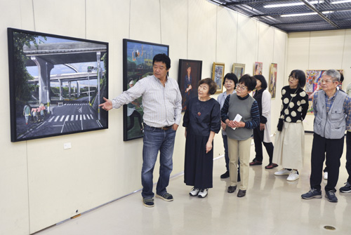 web08◎P説・四日市・文化会館で羽津絵画教室グループ杜展1