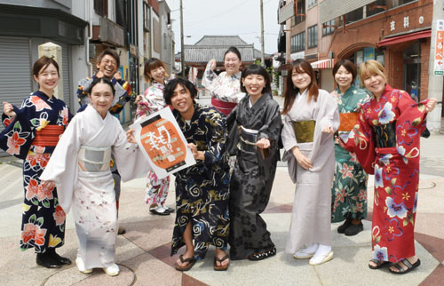 web09着物姿で大門を歩こう「大門キモノ祭り」22,23日に開催