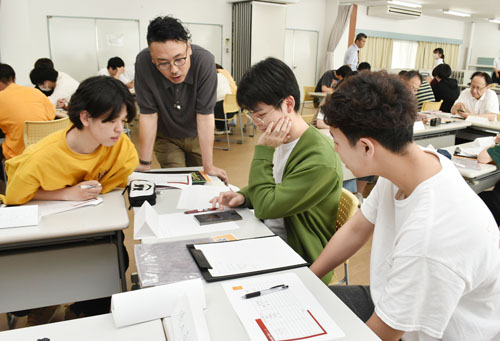 web◎P説・県信用保証協会が三重調理専門学校で創業セミナー1