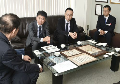 web08◎P説・富国生命近藤取締役ら本社来訪