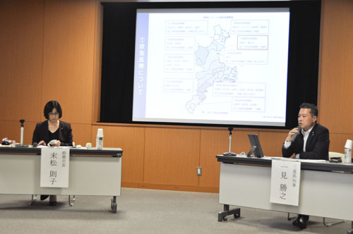 web02◎P説・鈴鹿市・一見知事と末松市長の円卓対話