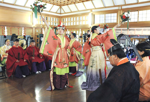 web01◎P説・鈴鹿・椿大神社秋季例大祭で祭祀舞や奉奏 1