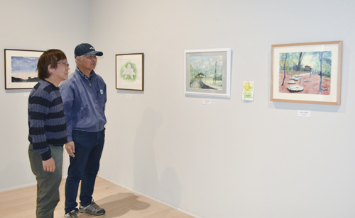 web09◎P説・久居アルスプラザギャラリーで水彩画の白雅会の第二十回作品展始まる
