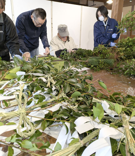web10◎P説・正月飾り「宇治飾り」づくり おかげ横丁