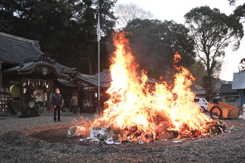 web10◎どんど焼き、尾鷲神社