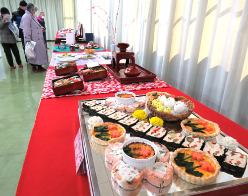 web09◎P説・伊勢調理製菓専門学校 卒業作品展5