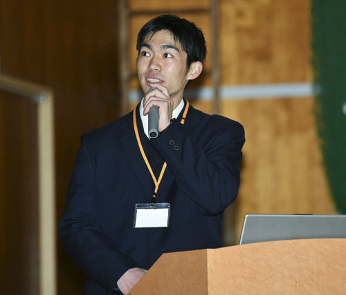 web02◎P説・鈴鹿高専3年大川さん、母校で留学報告会