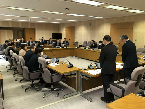 web01◎P説・副知事が謝罪、条例案の訂正、県議運委